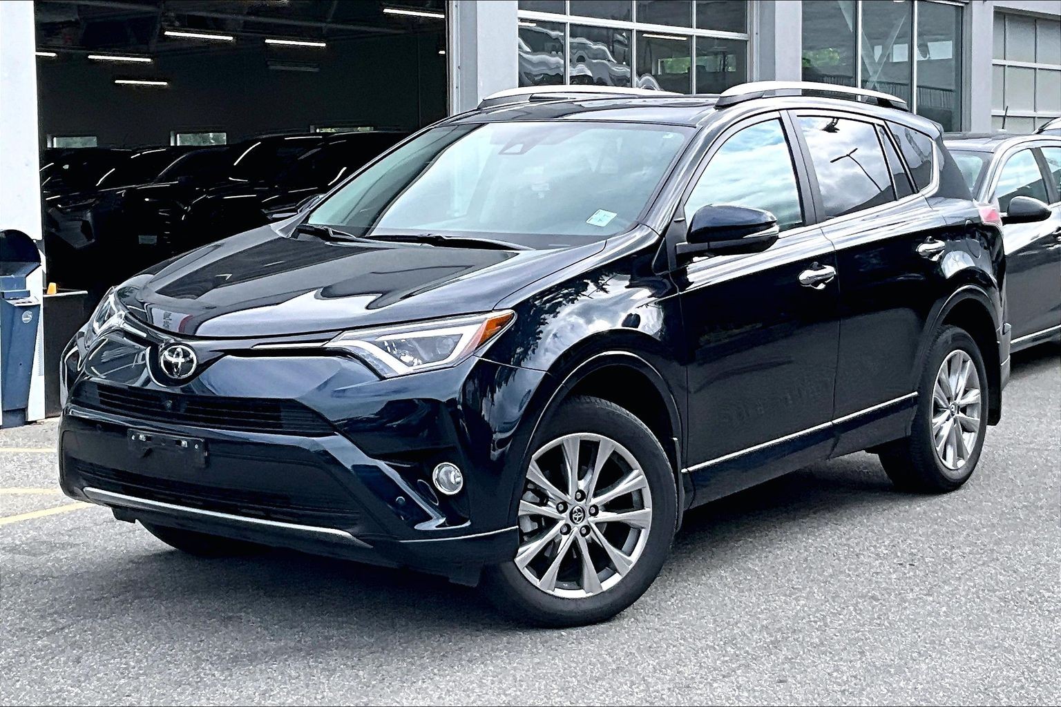 2017 Toyota RAV4 RAV4 AWD PLATINUM