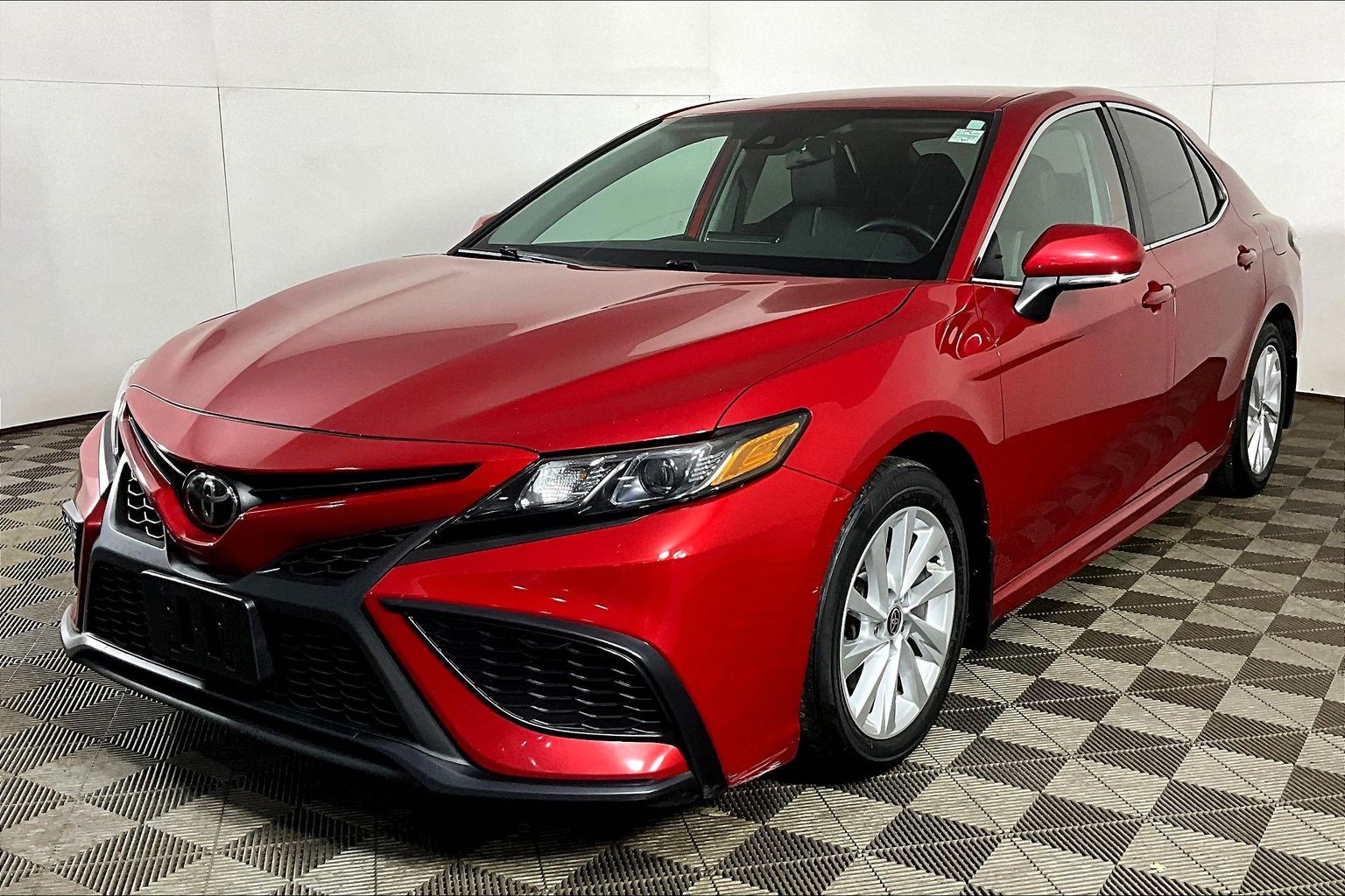 Red 2023 Toyota Camry SE FWD Sedan Front-Wheel Drive Automatic
