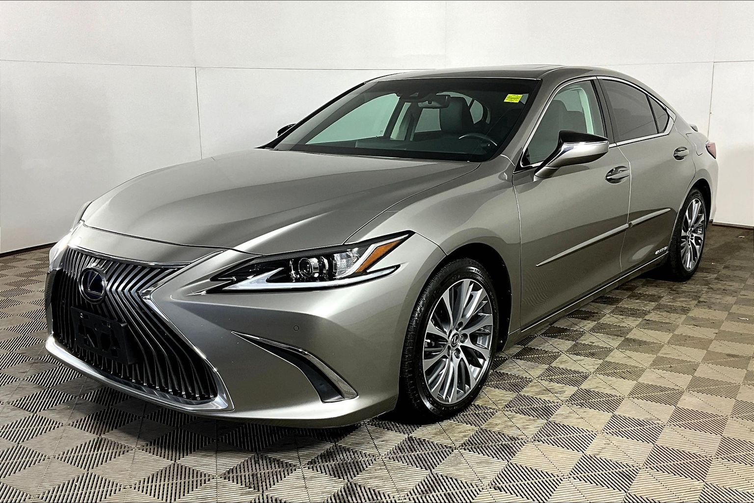  2020 Lexus ES Hybrid 300h FWD   
