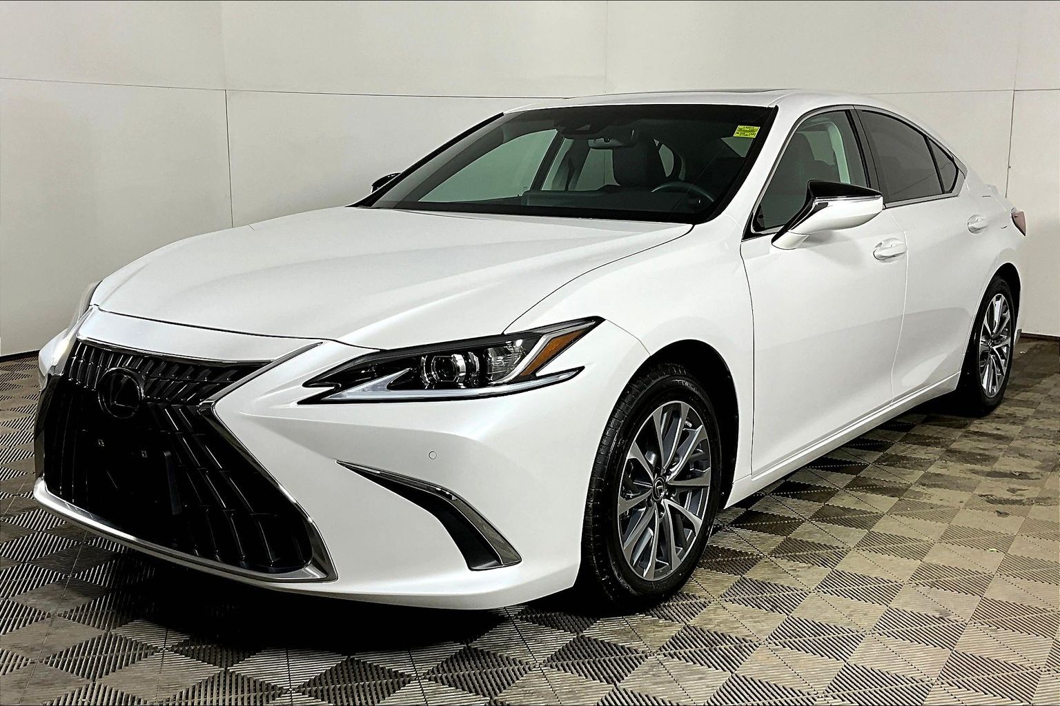 2024 Lexus ES Hybrid 300h Luxury FWD