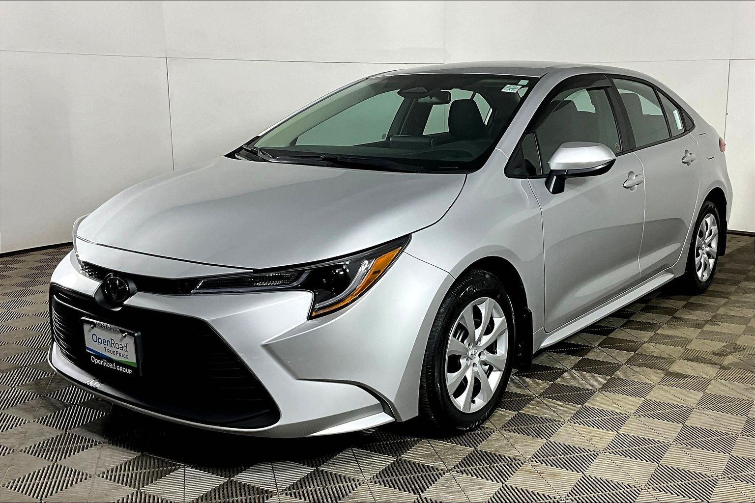2024 Toyota Corolla LE FWD