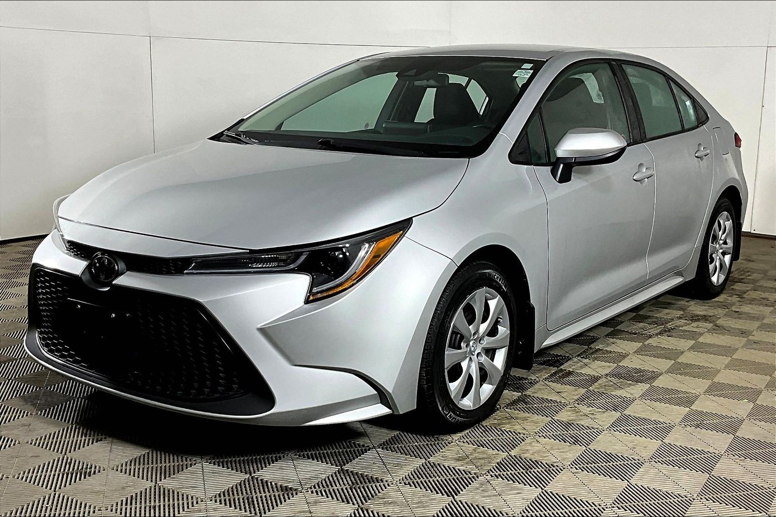 Toyota Corolla LE FWD 2022