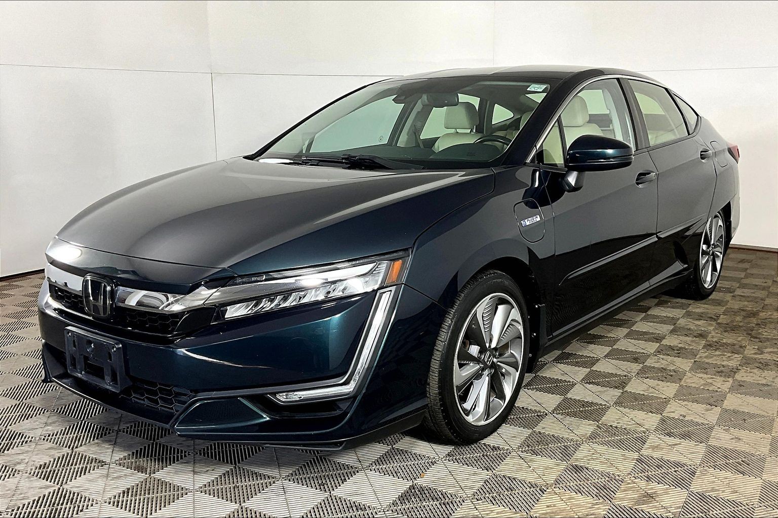 2019 Honda Clarity Hybrid Plug-In Touring FWD