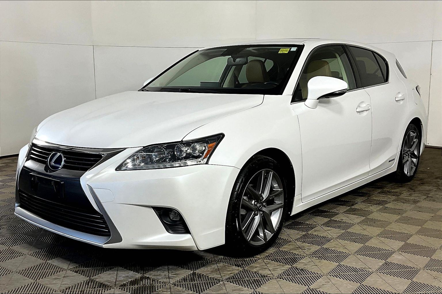 White 2015 Lexus CT Hybrid Wagon Front-Wheel Drive Automatic