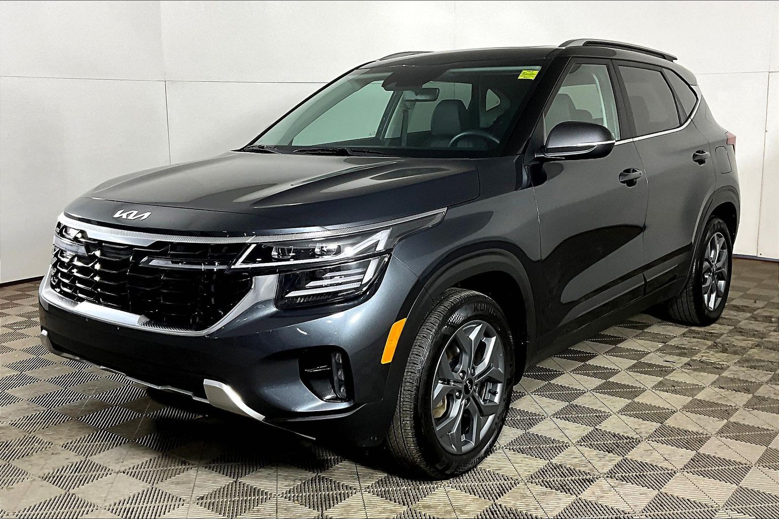  2026 Kia Seltos EX AWD   