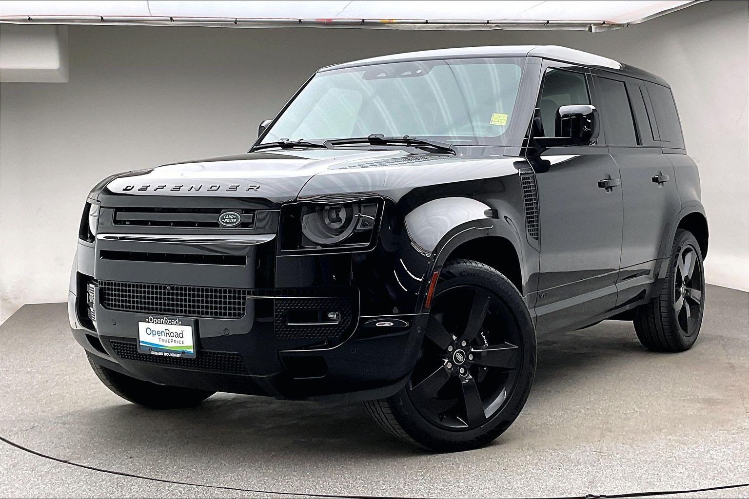 2025 Land Rover Defender 110 P525 V8