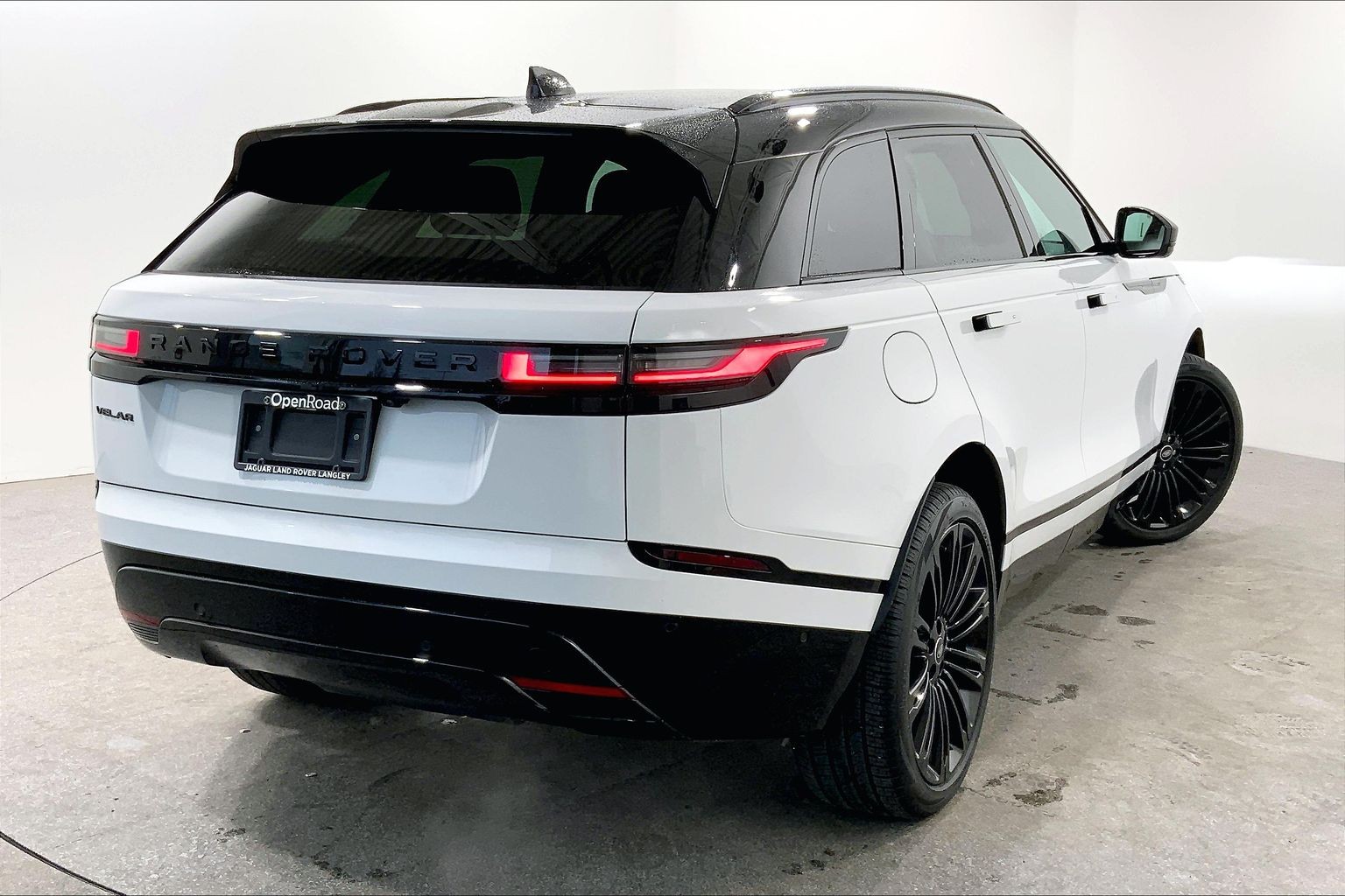 2026 Land Rover Range Rover Velar Dynamic SE - Photo 5