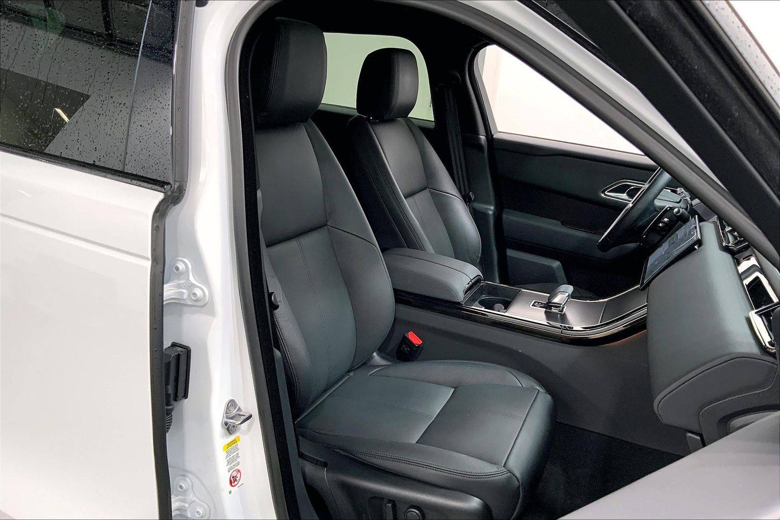 2026 Land Rover Range Rover Velar Dynamic SE - Photo 13