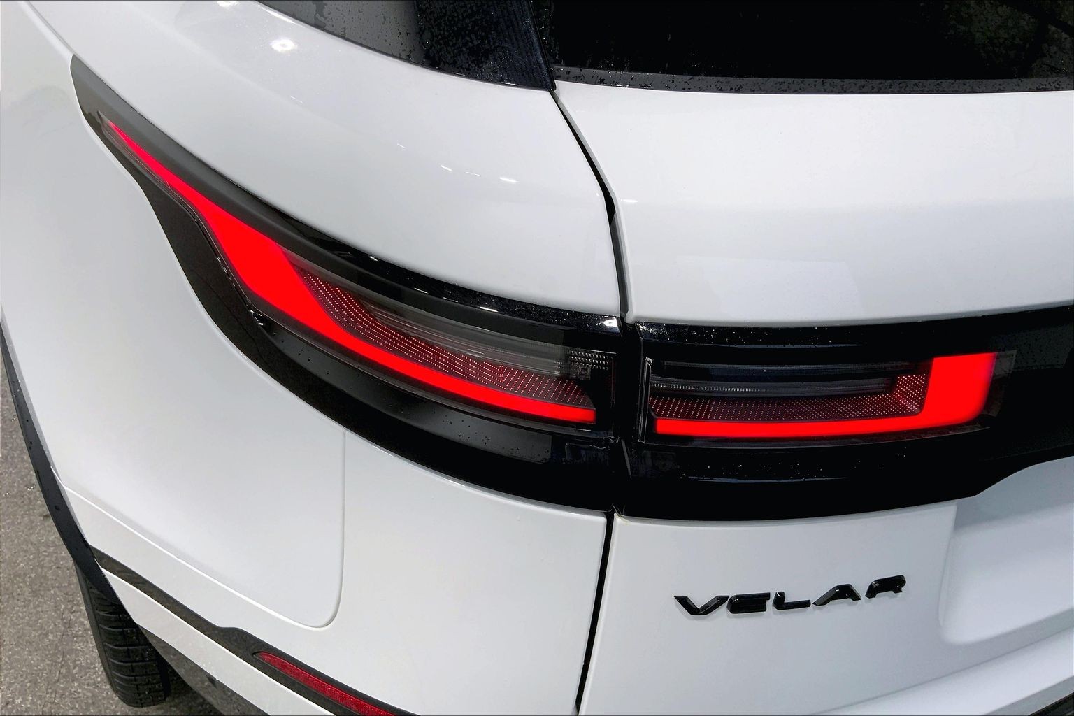 2026 Land Rover Range Rover Velar Dynamic SE - Photo 18